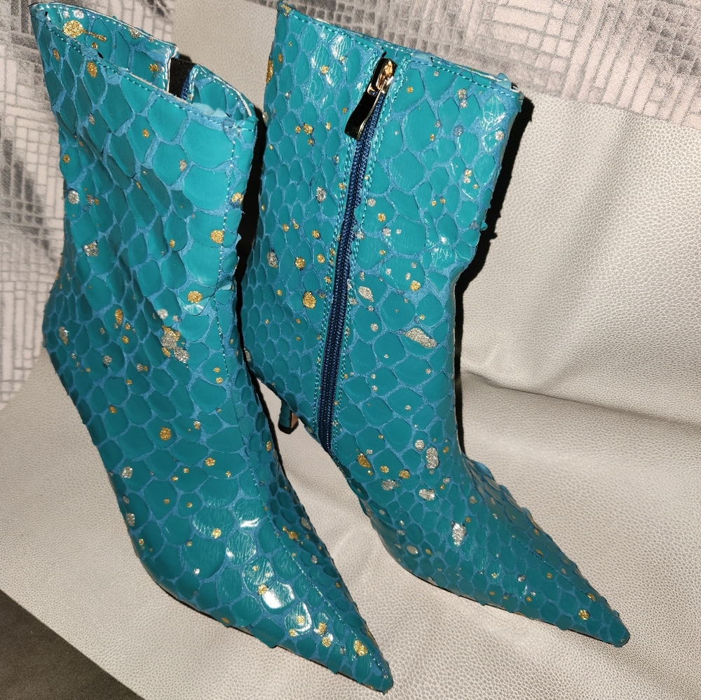 ✨️3/4 BOOTS /NEVER WORN✨️